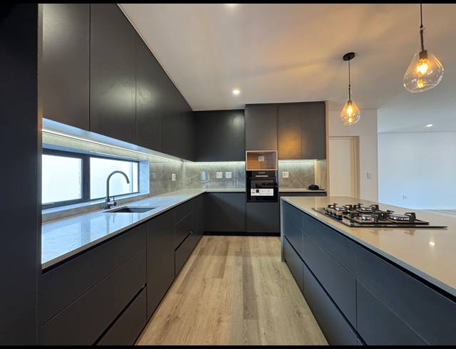 4 BEDROOM HOUSE FOR SALE IN SANDOWN